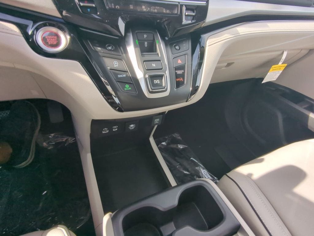 2026 Honda Odyssey Touring - Photo 17