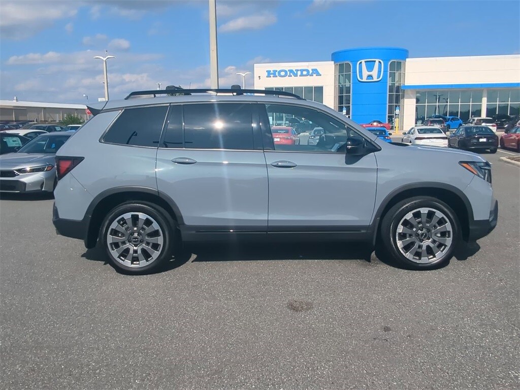 2024 Honda Passport Black Edition photo 3