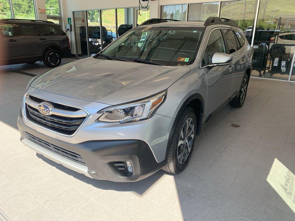 2022 Subaru Outback Limited XT photo 2