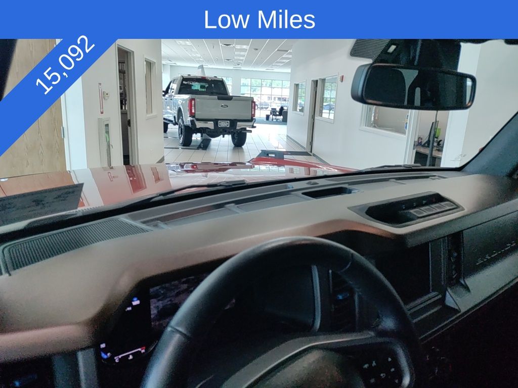 2023 Ford Bronco Outer Banks photo 2