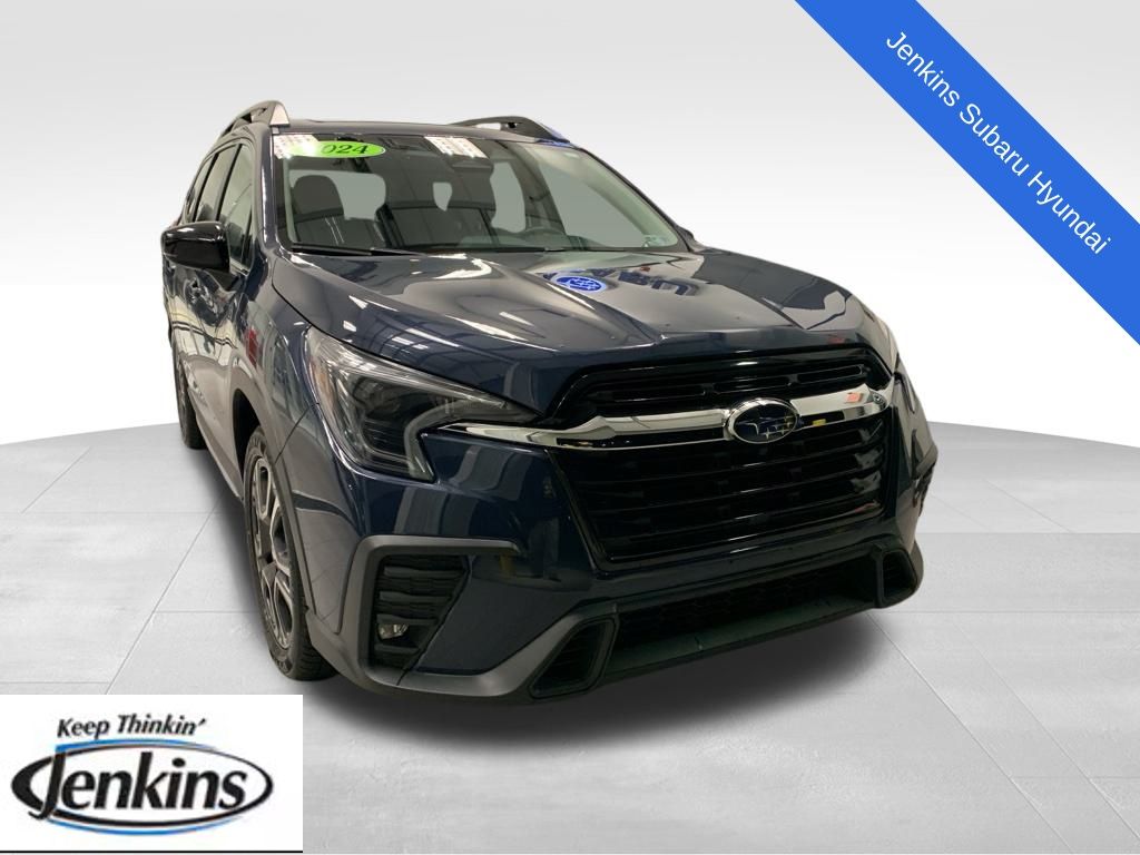 2024 Subaru Ascent Limited's photo