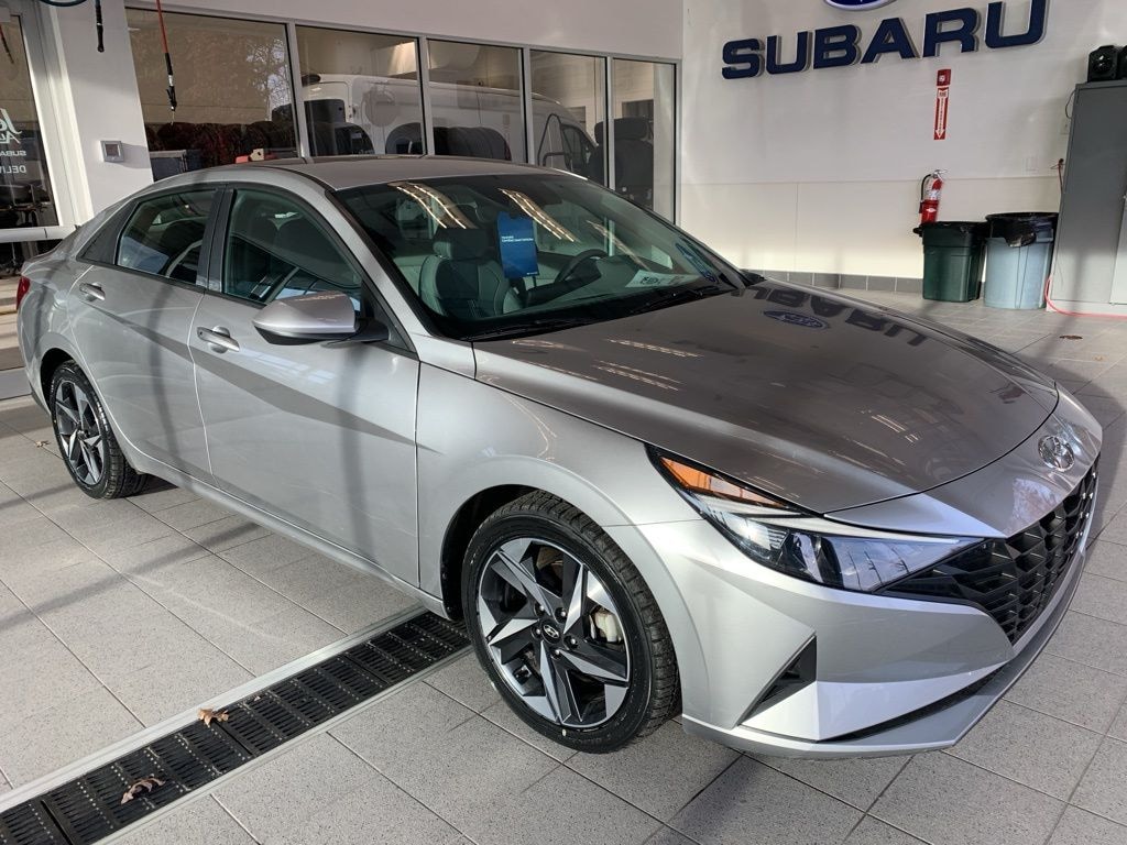 Used 2023 Hyundai Elantra SEL Sedan