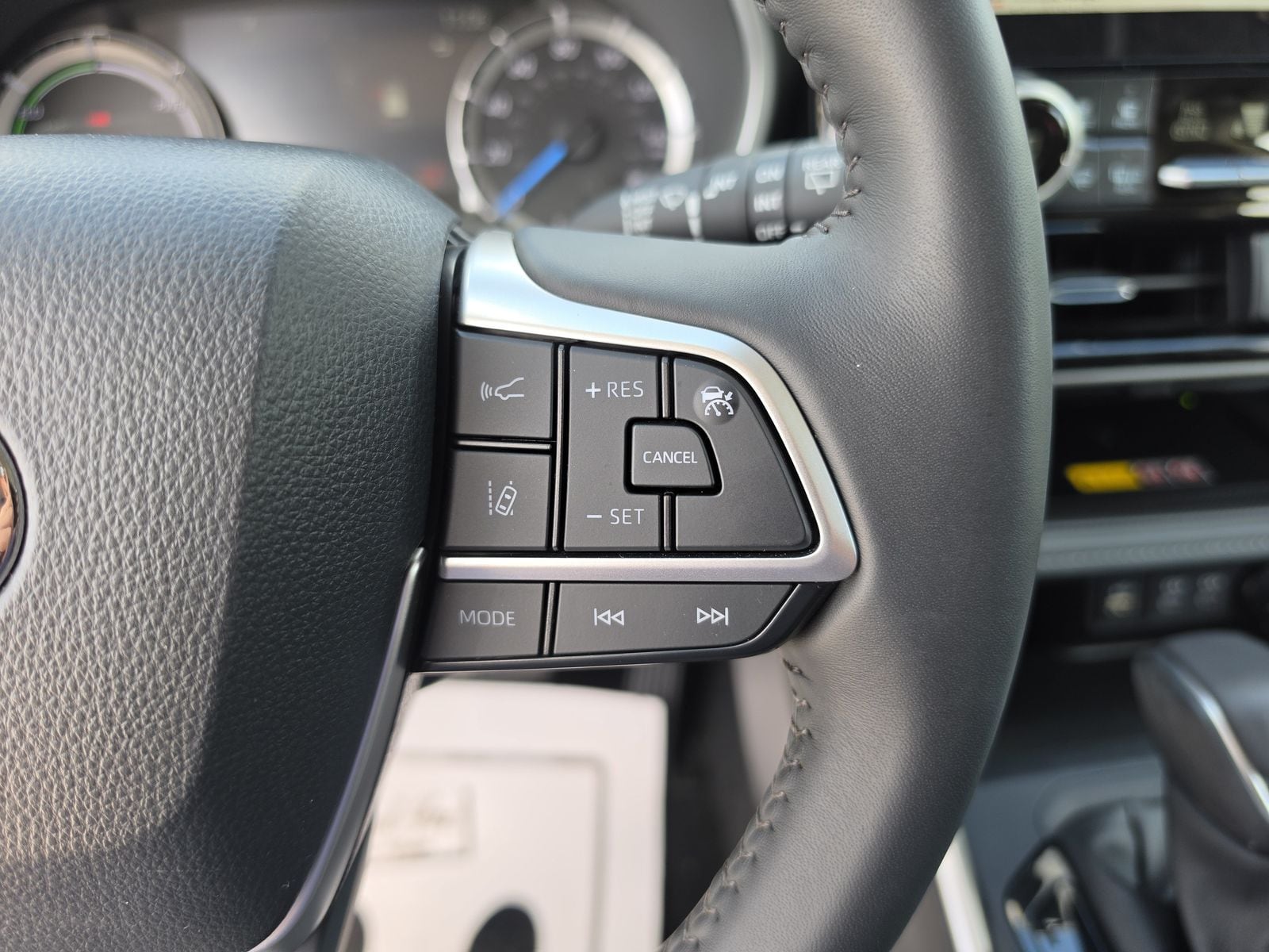 2025 Toyota Highlander XLE Nightshade - Photo 33