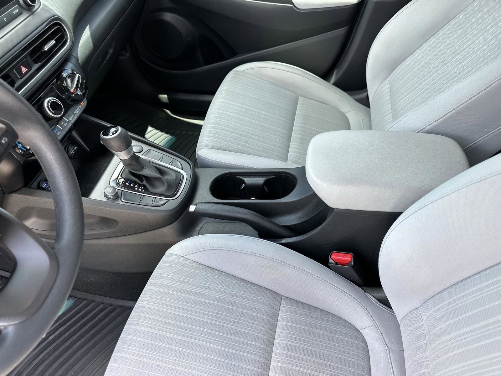 2023 Hyundai Kona SEL - Photo 16