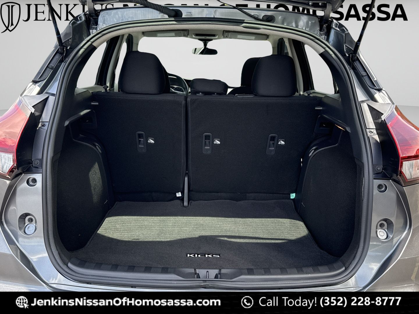 2023 Nissan Kicks S - Photo 17