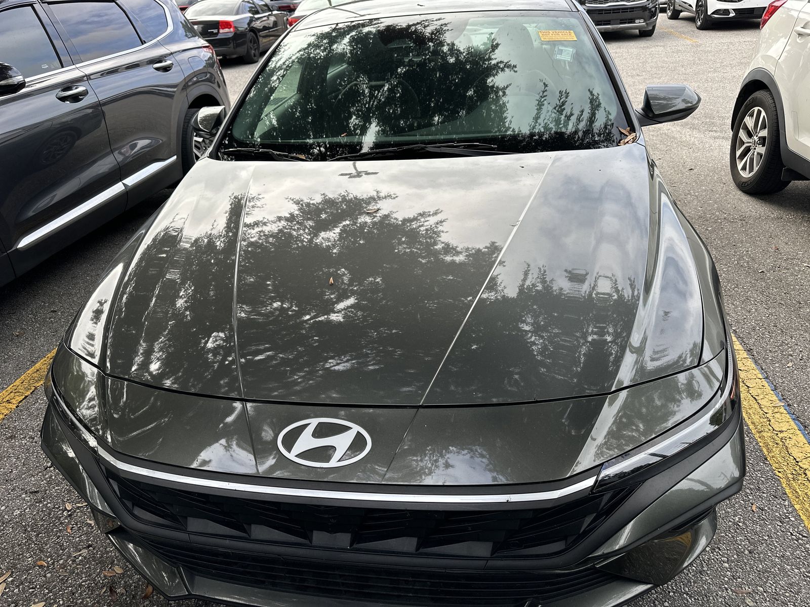 2024 Hyundai Elantra SEL photo 2