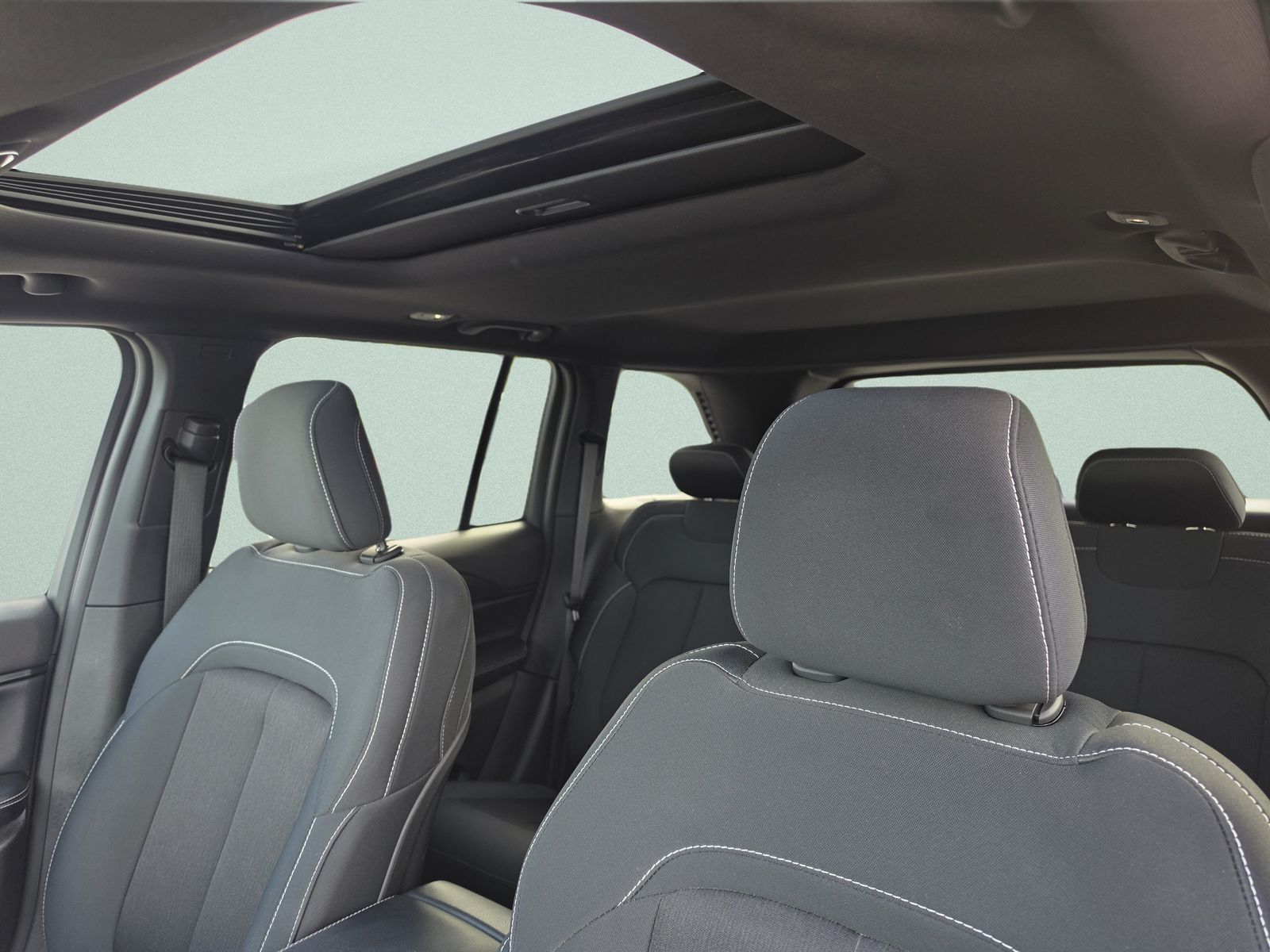 2024 Jeep Grand Cherokee Laredo - Photo 27