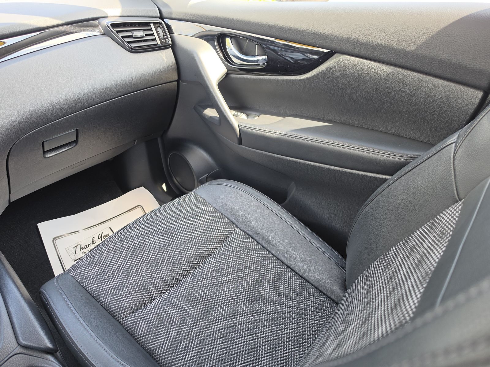2022 Nissan Rogue Sport SV - Photo 21