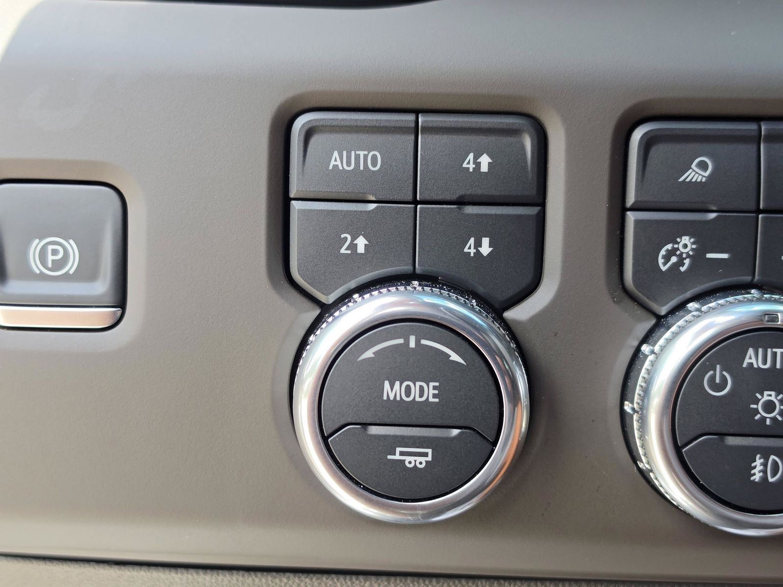 2025 GMC Sierra 2500HD Denali - Photo 28