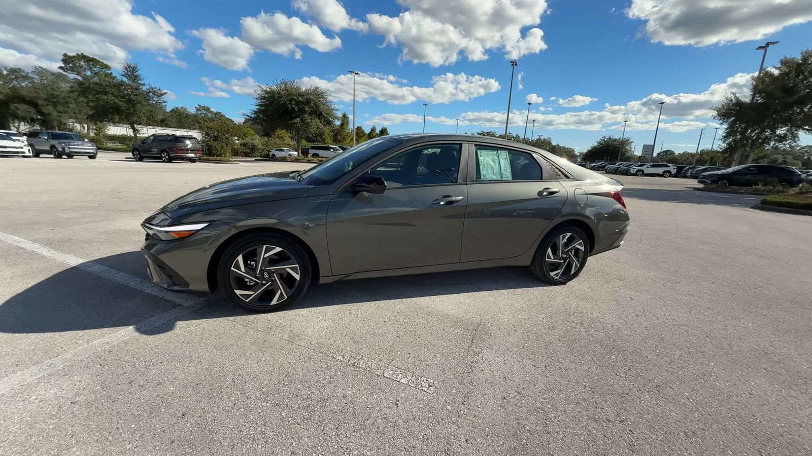 2025 Hyundai Elantra Hybrid SEL Sport photo 4