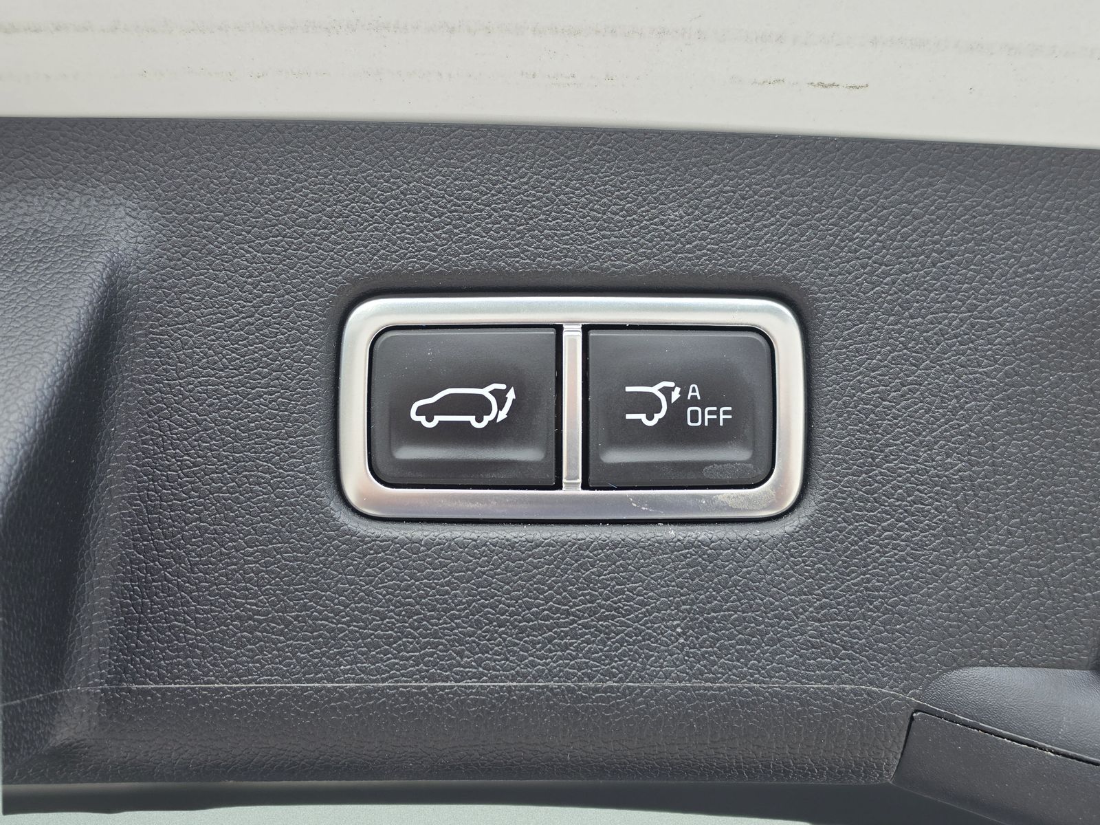 2025 Kia Sorento SX - Photo 16