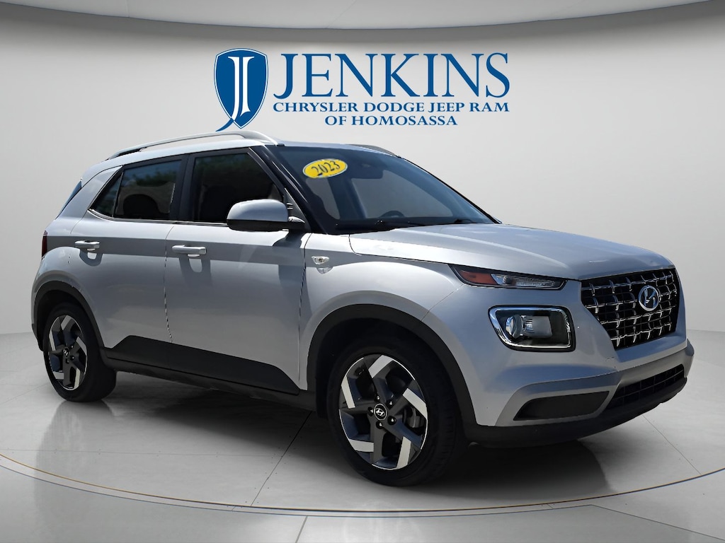 Used 2023 Hyundai Venue SEL SUV