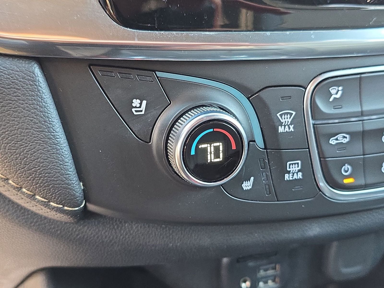 2022 Chevrolet Traverse Premier - Photo 8