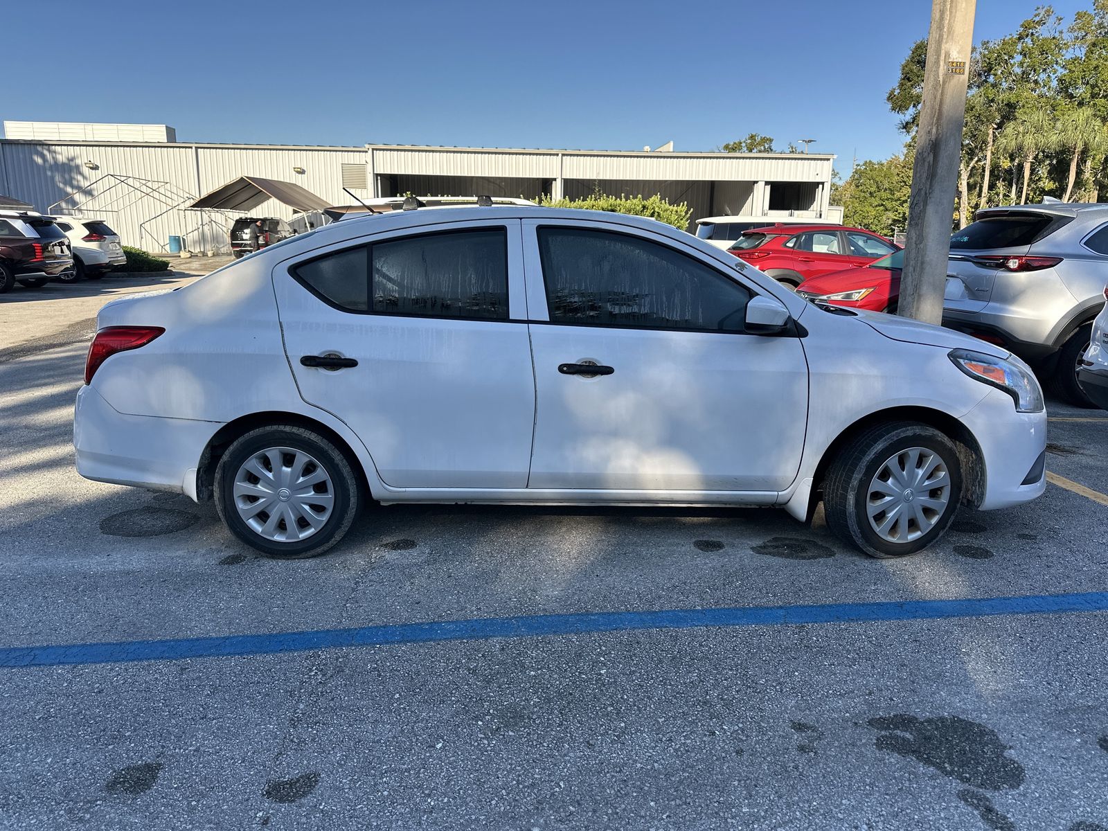 2018 Nissan Versa 1.6 S photo 3