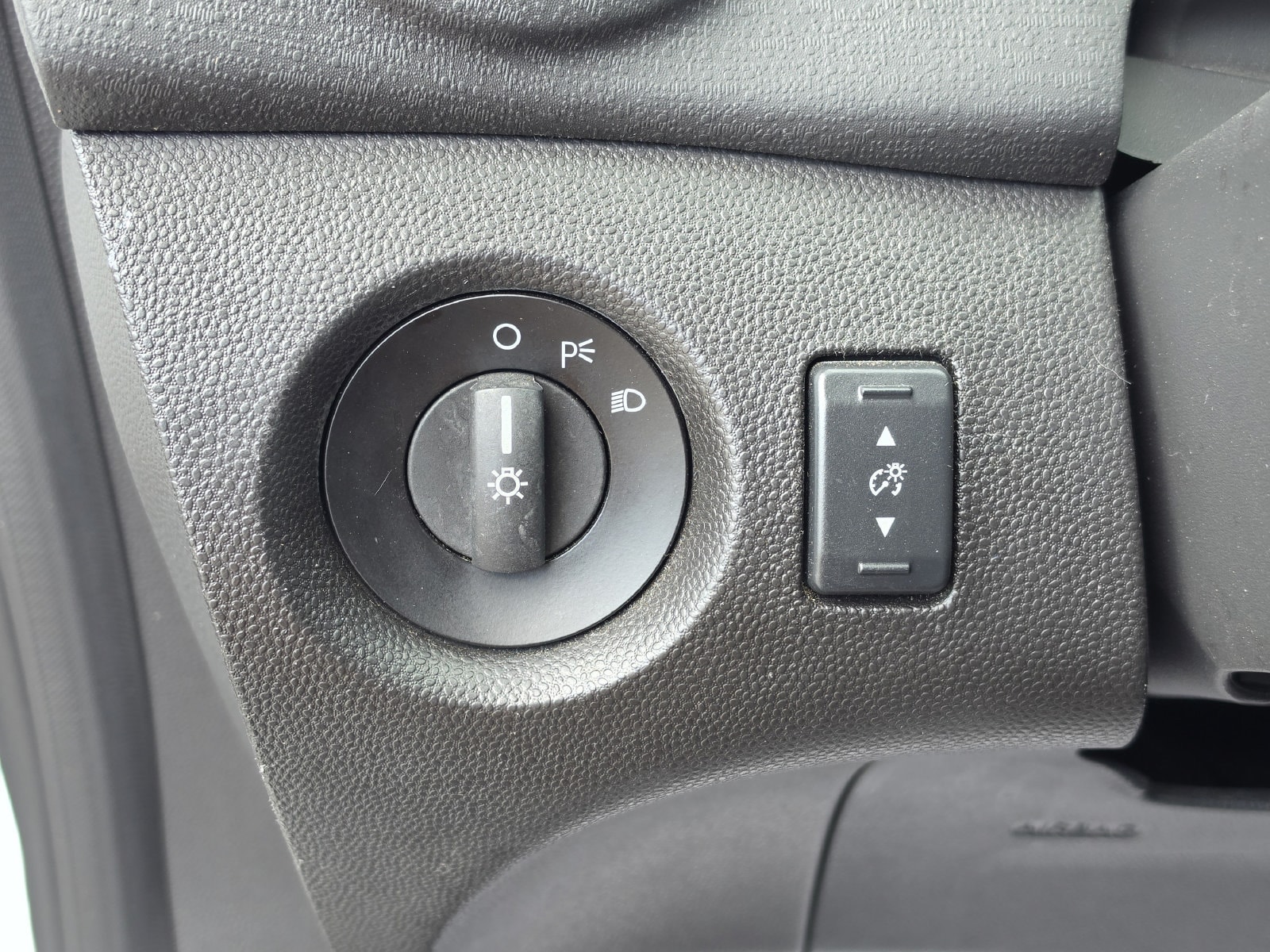 2018 Ford Fiesta S - Photo 27