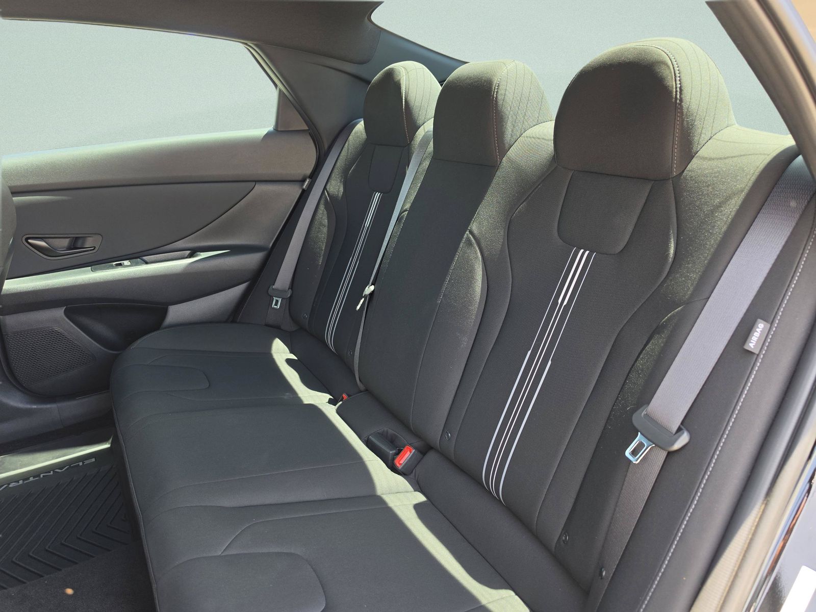 2025 Hyundai Elantra SEL - Photo 19