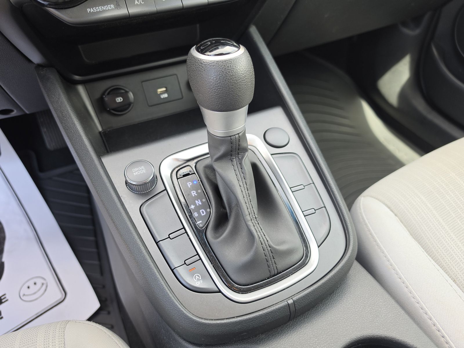 2023 Hyundai Kona SEL - Photo 26