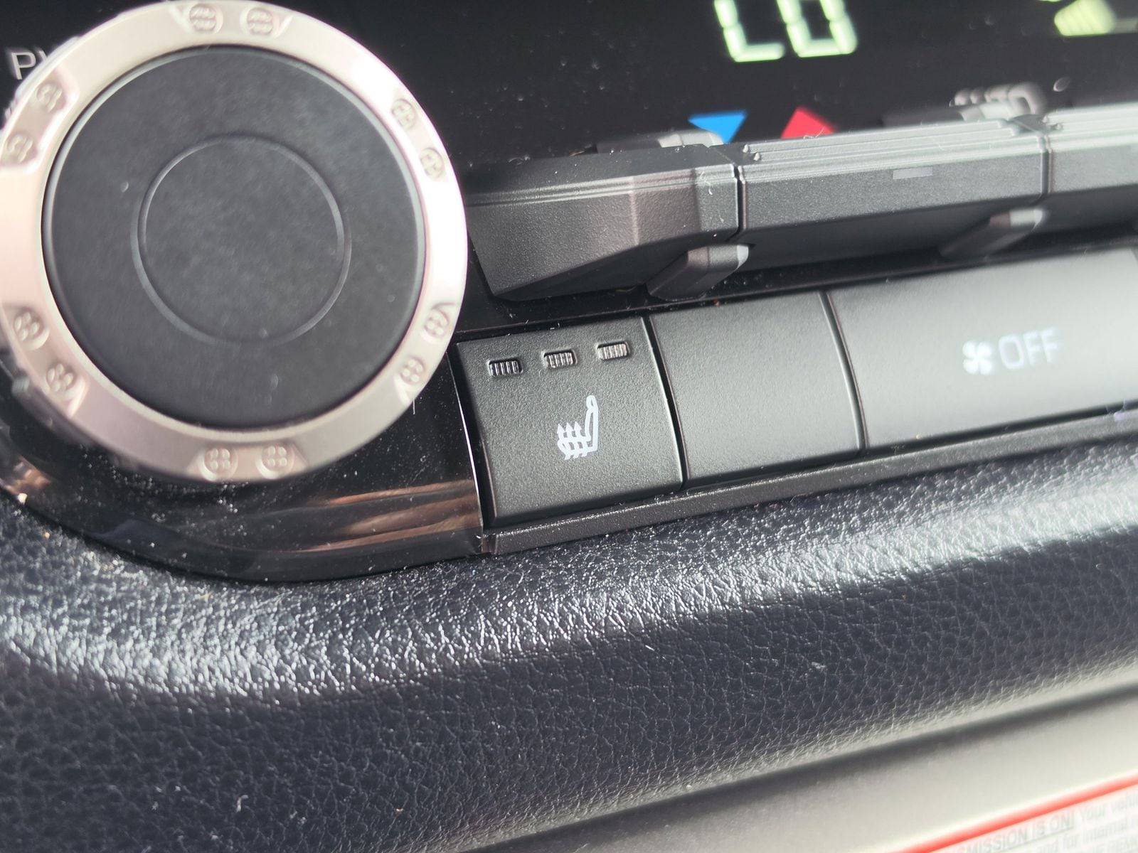 2025 Toyota Tundra SR5 - Photo 26