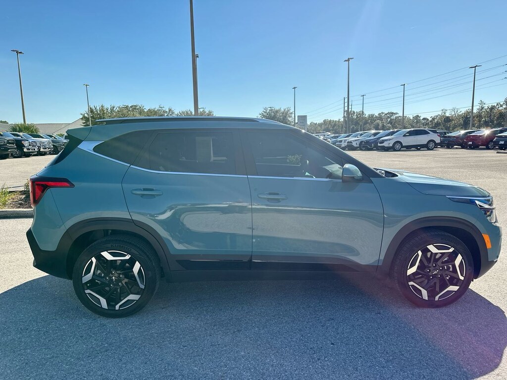 Used 2025 Kia Seltos SX SUV