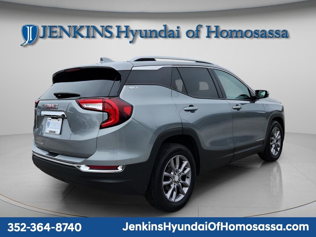 Used 2024 GMC Terrain SLT SUV
