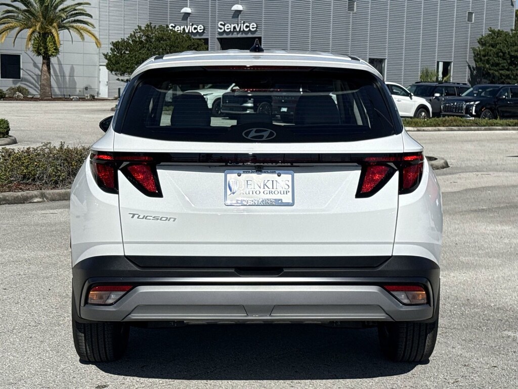 New 2026 Hyundai Tucson SE SUV