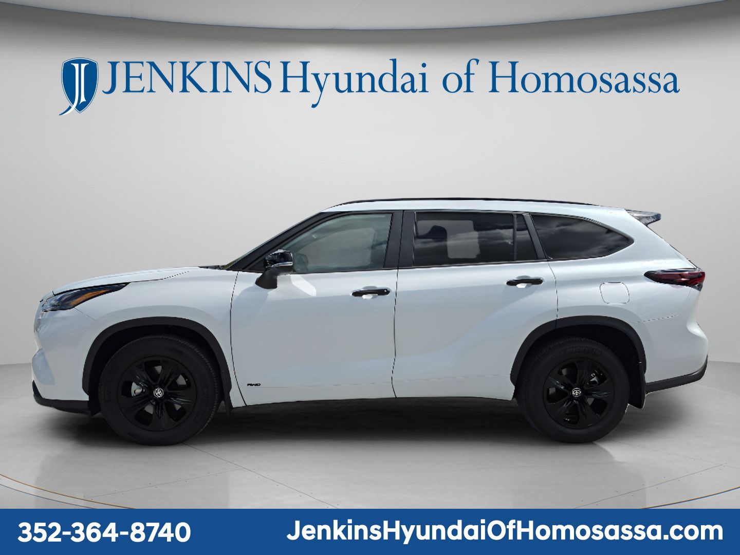 2025 Toyota Highlander XLE Nightshade - Photo 9
