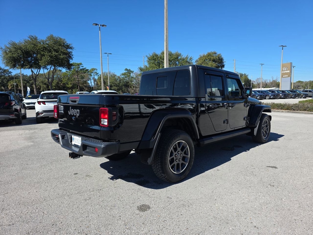 Used 2021 Jeep Gladiator Sport Truck Crew Cab