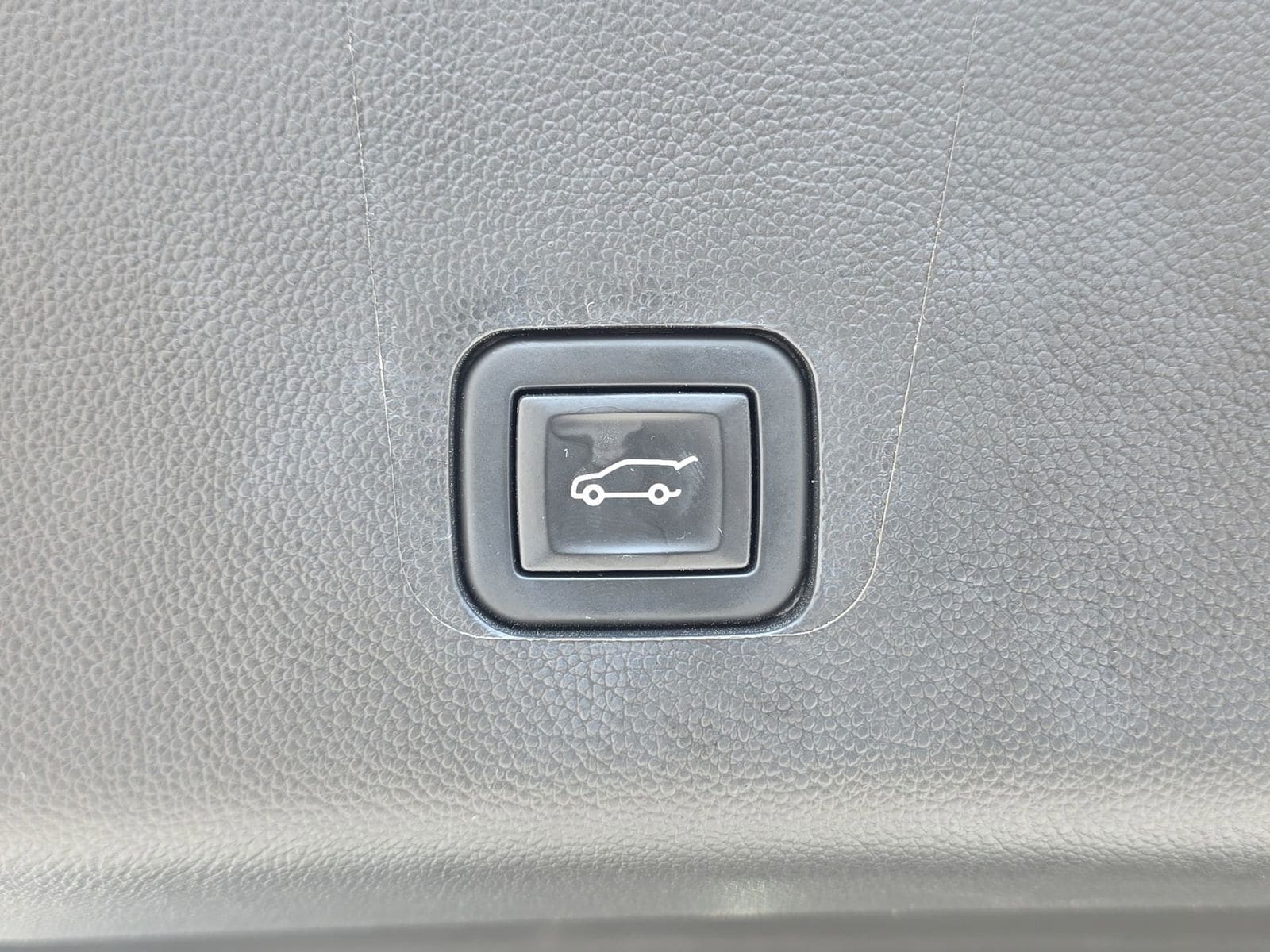2022 Chevrolet Traverse Premier - Photo 32