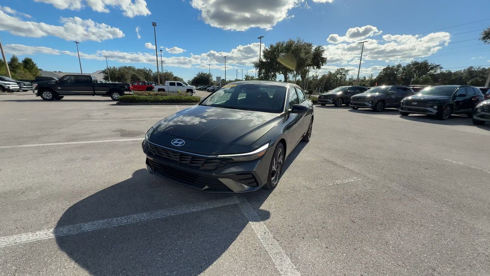 2025 Hyundai Elantra Hybrid SEL Sport photo 3