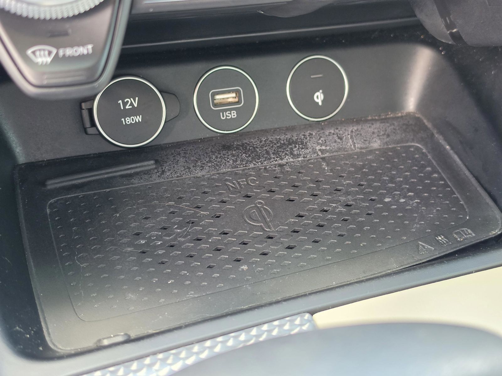 2022 GENESIS G70 Standard - Photo 27