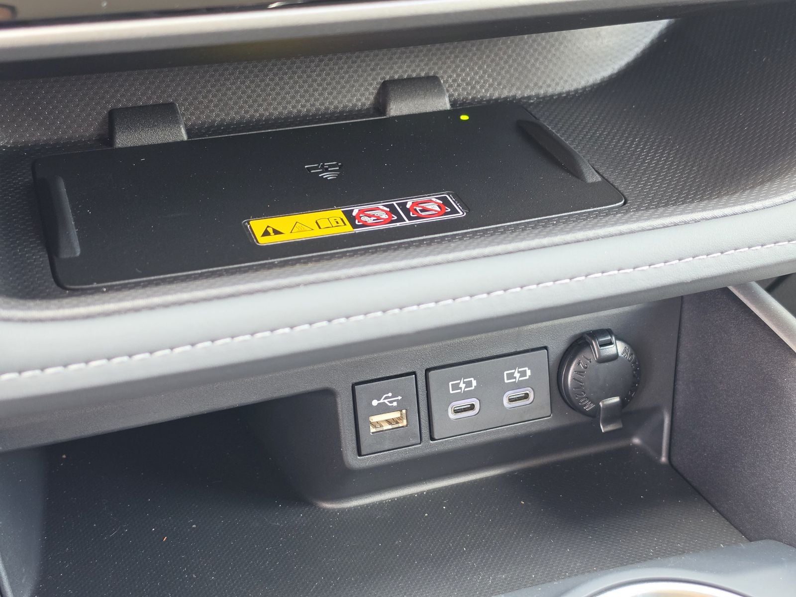 2025 Toyota Highlander XLE Nightshade - Photo 28