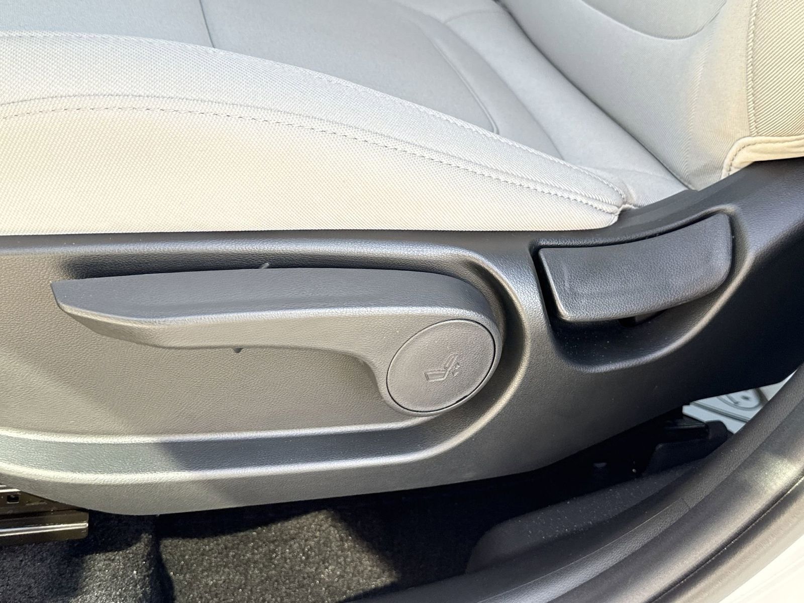 2026 Hyundai Tucson SE - Photo 24
