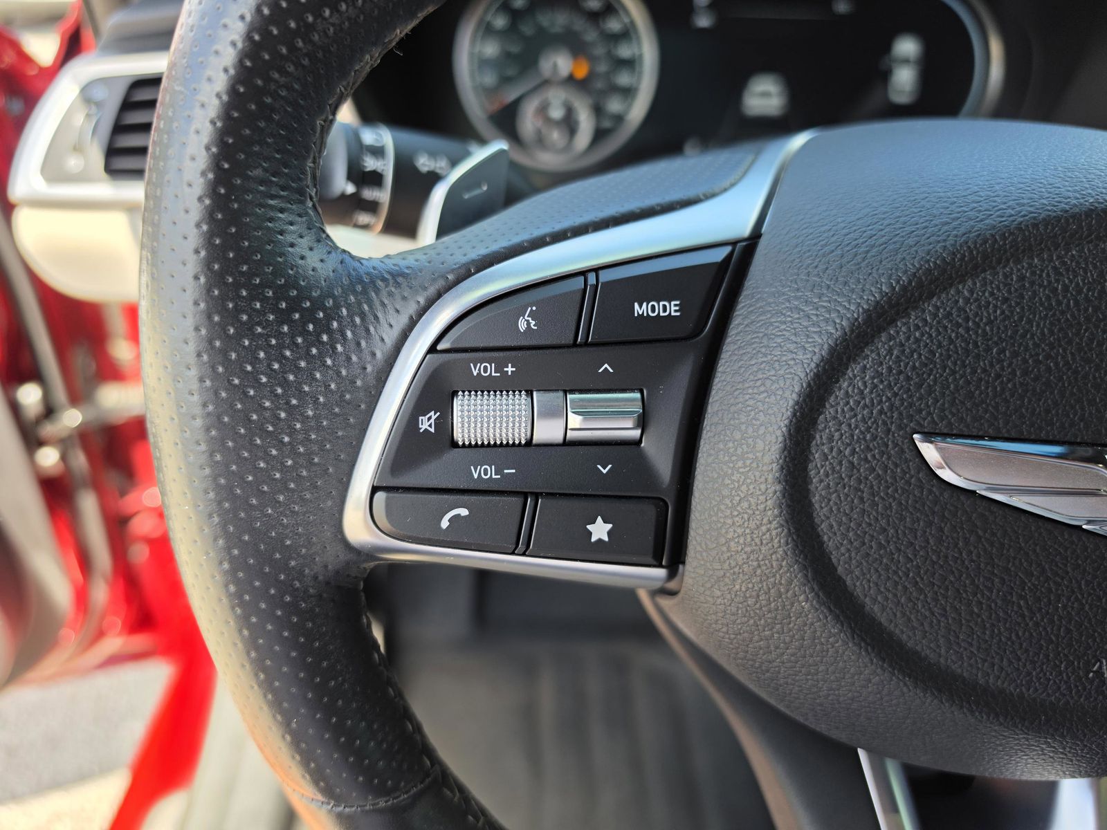 2022 GENESIS G70 Standard - Photo 31