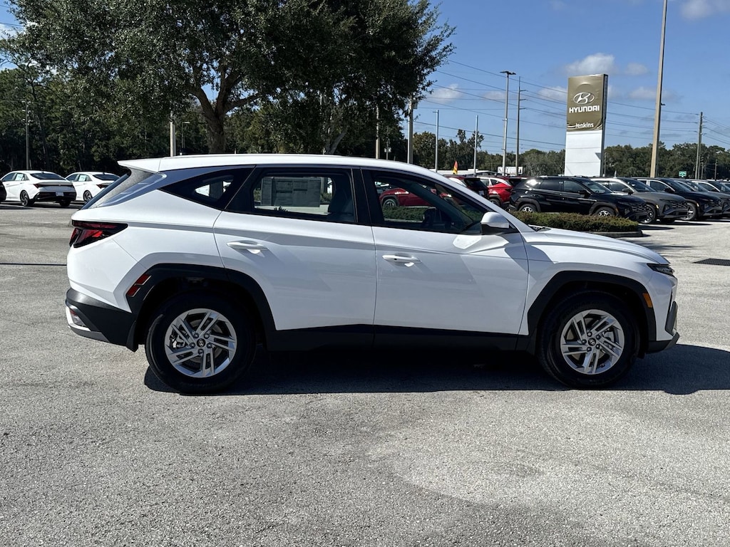 New 2026 Hyundai Tucson SE SUV