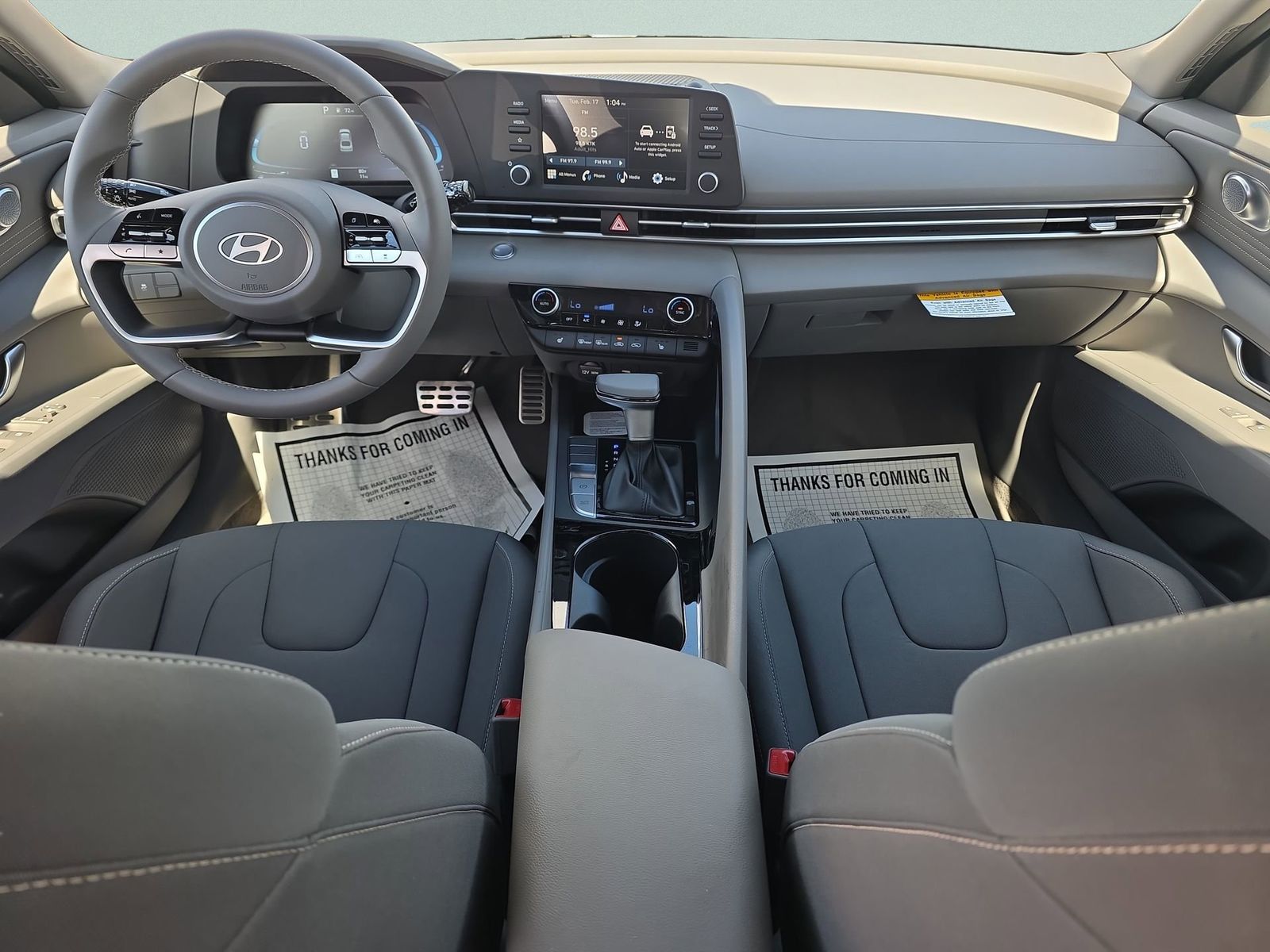 2026 Hyundai Elantra SEL - Photo 10
