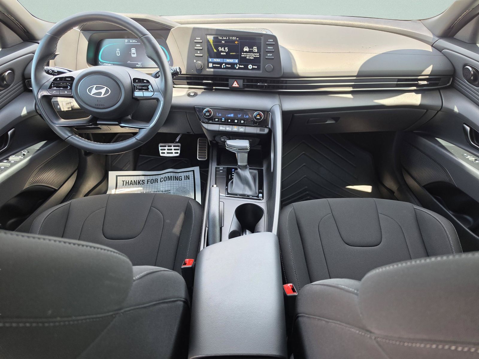 2025 Hyundai Elantra SEL - Photo 15