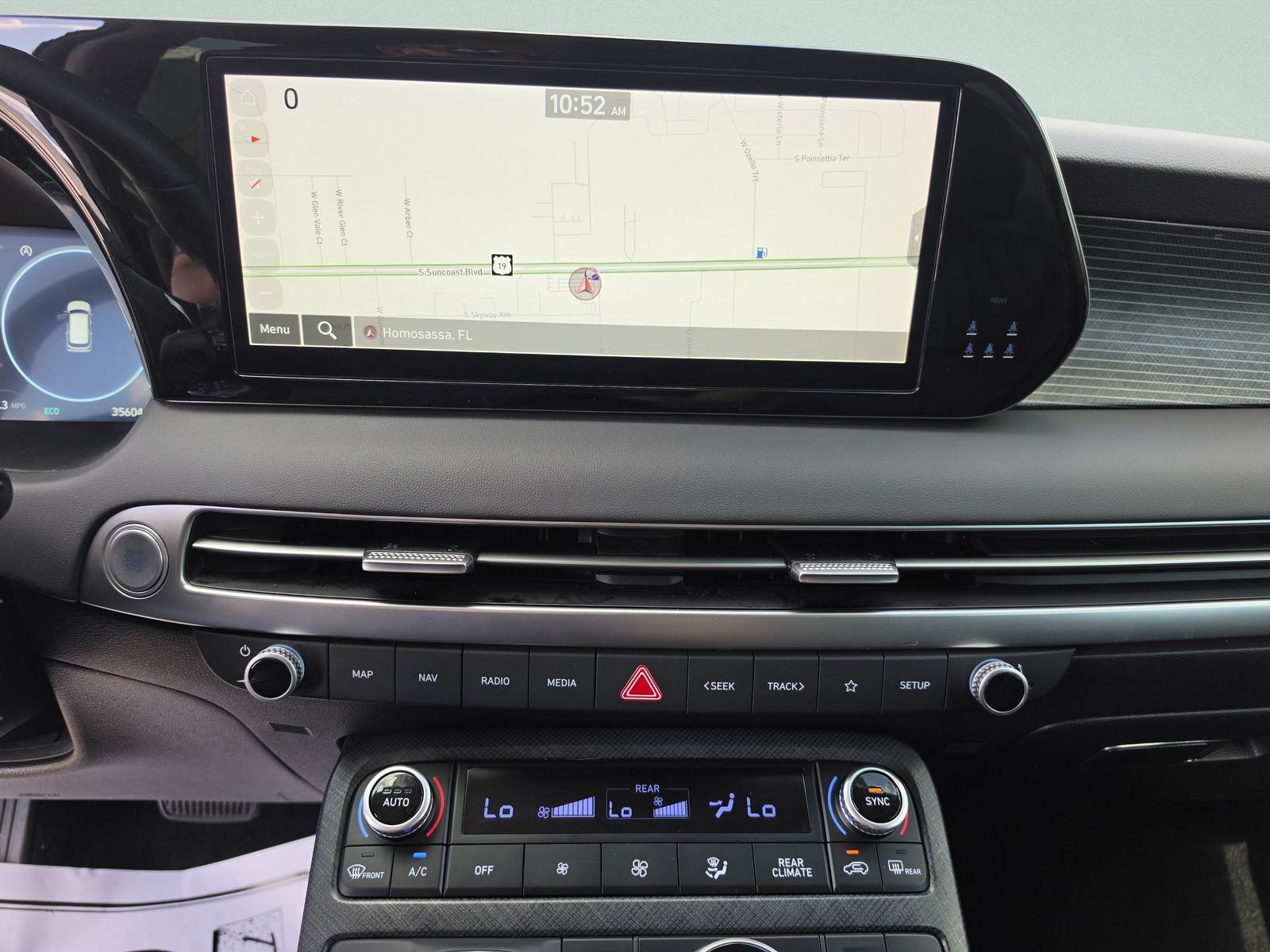 2024 Hyundai Palisade Limited - Photo 26