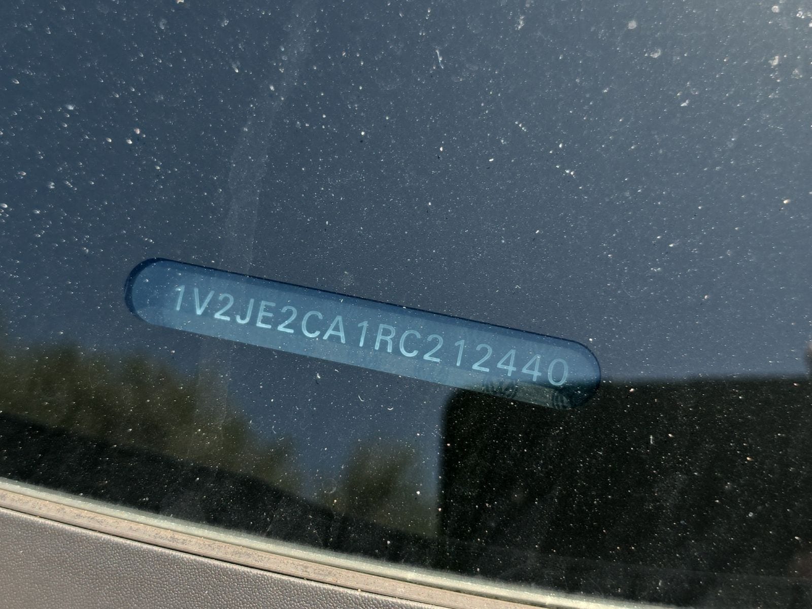 2024 Volkswagen Atlas Cross Sport SE w/Tech - Photo 11