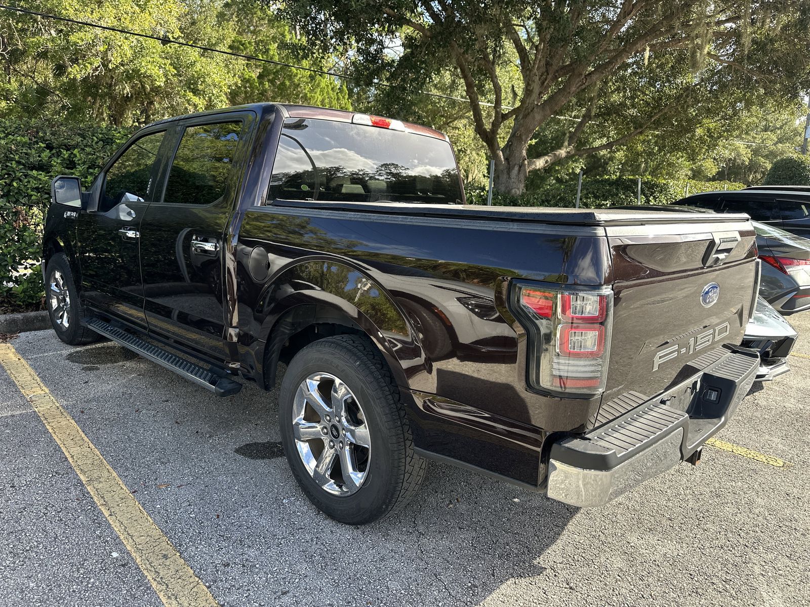 2019 Ford F-150 XLT photo 2