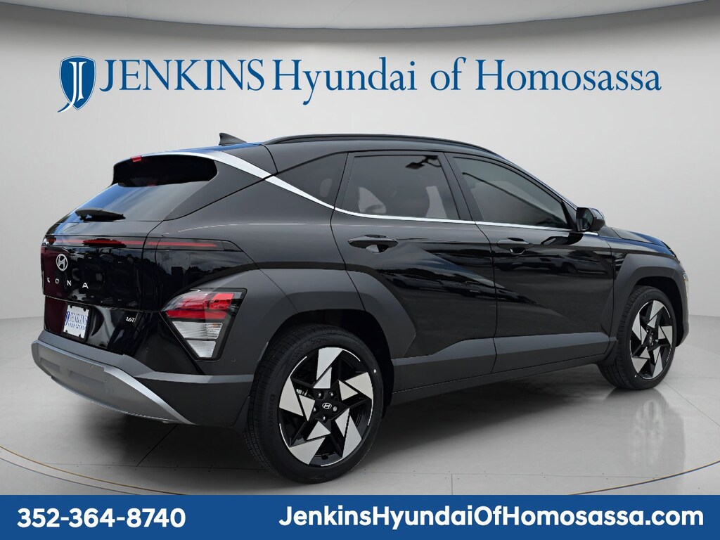 New 2026 Hyundai Kona Limited FWD SUV