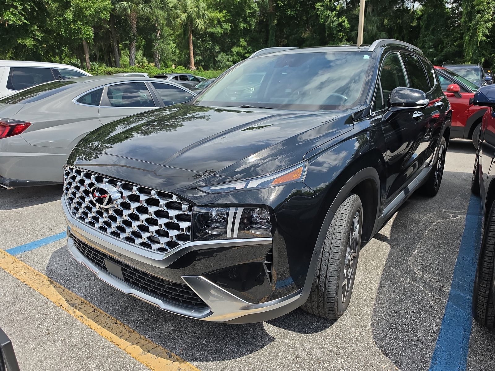 2023 Hyundai Santa Fe Limited - Photo 8