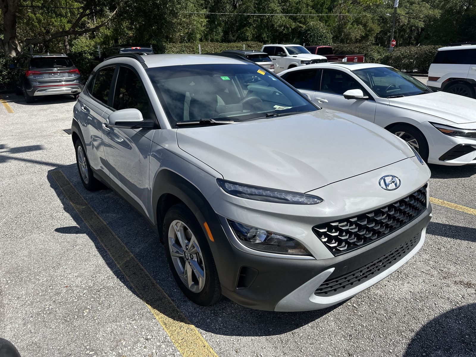2023 Hyundai Kona SEL photo 3