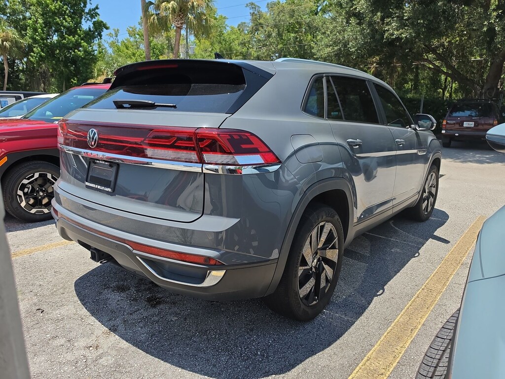 Used 2024 Volkswagen Atlas Cross Sport 2.0T SE w/Technology SUV
