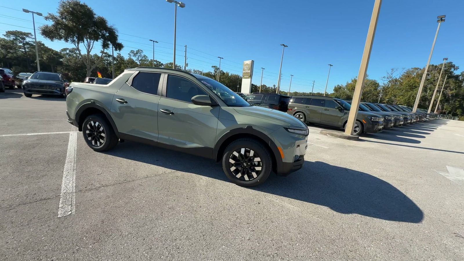2026 Hyundai Santa Cruz SEL photo 2