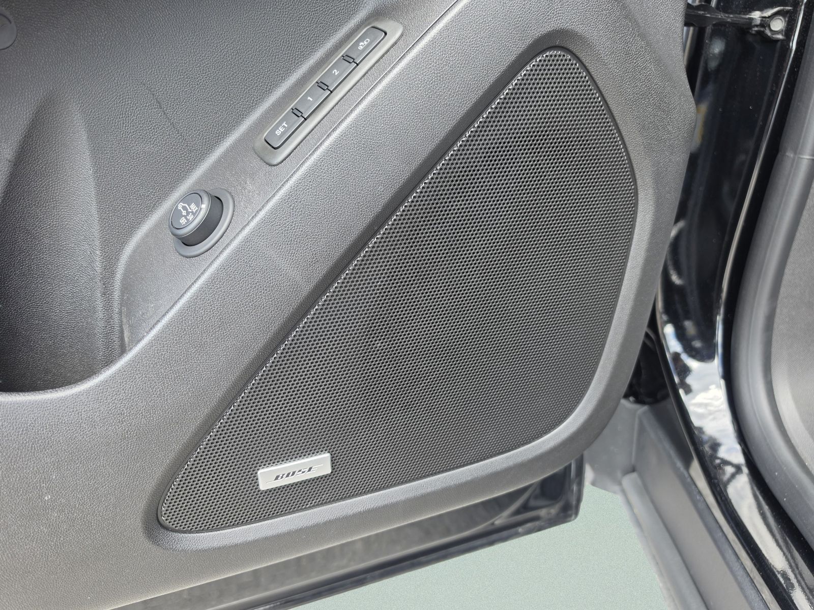 2024 Chevrolet Equinox Premier - Photo 21