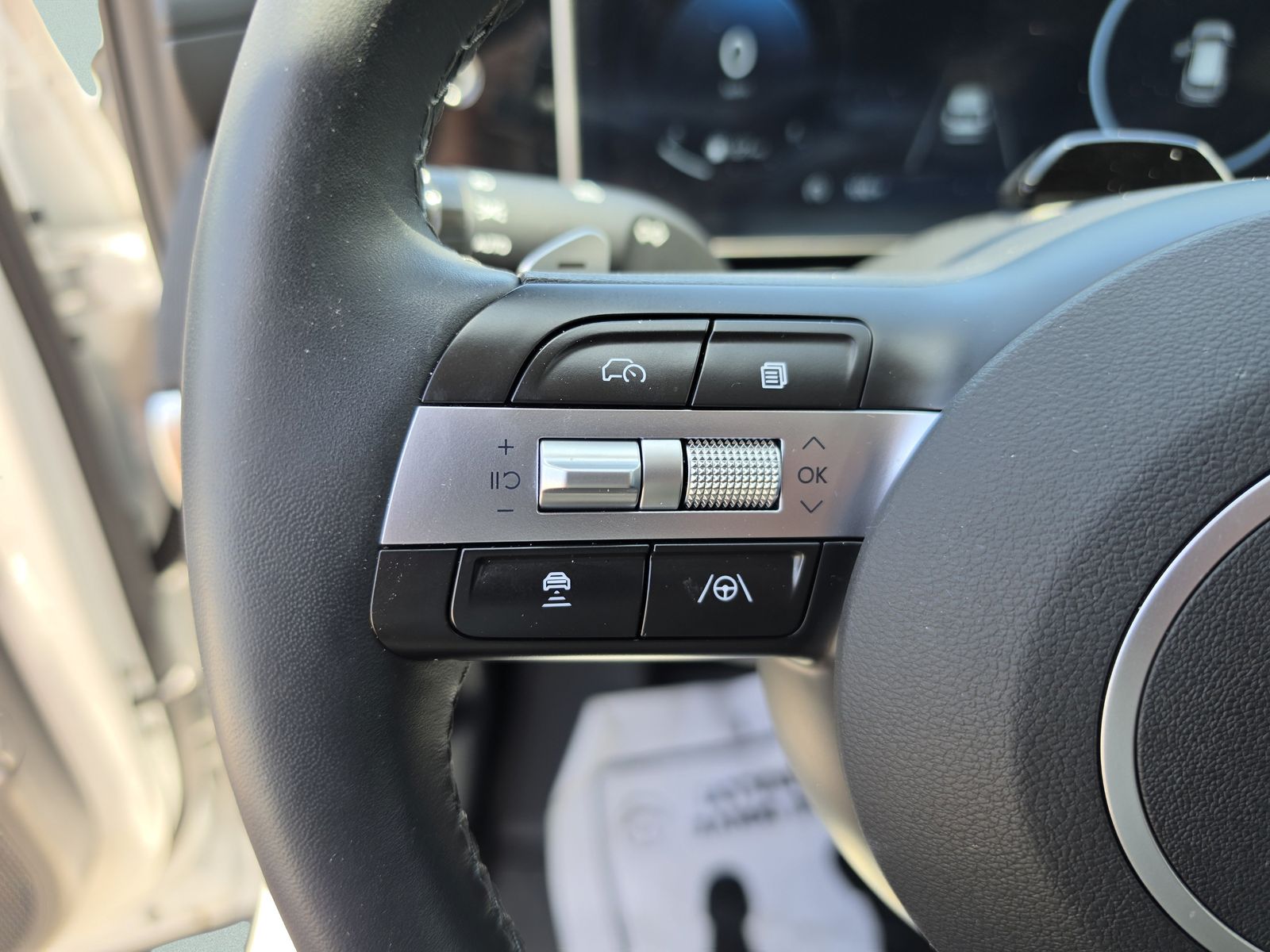 2025 Hyundai Tucson Limited - Photo 32