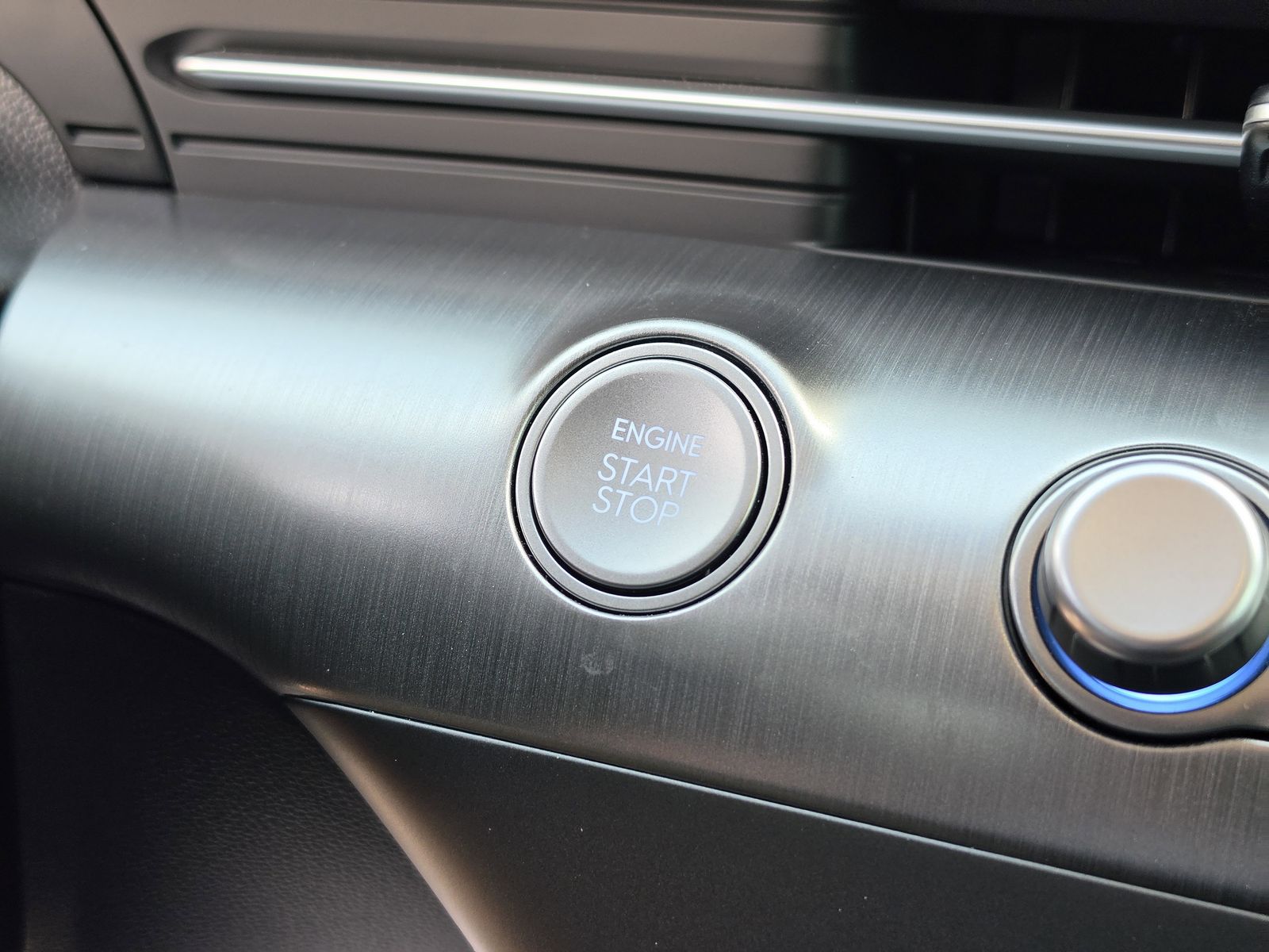 2025 Hyundai Kona SEL Convenience - Photo 33