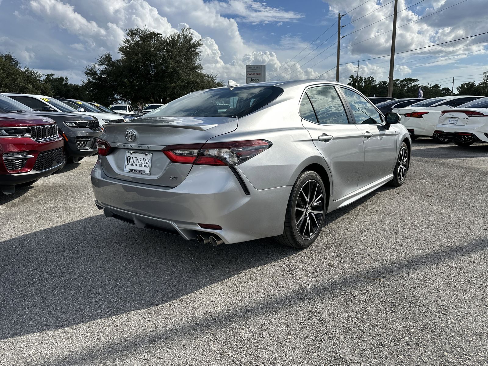 2023 Toyota Camry SE photo 4