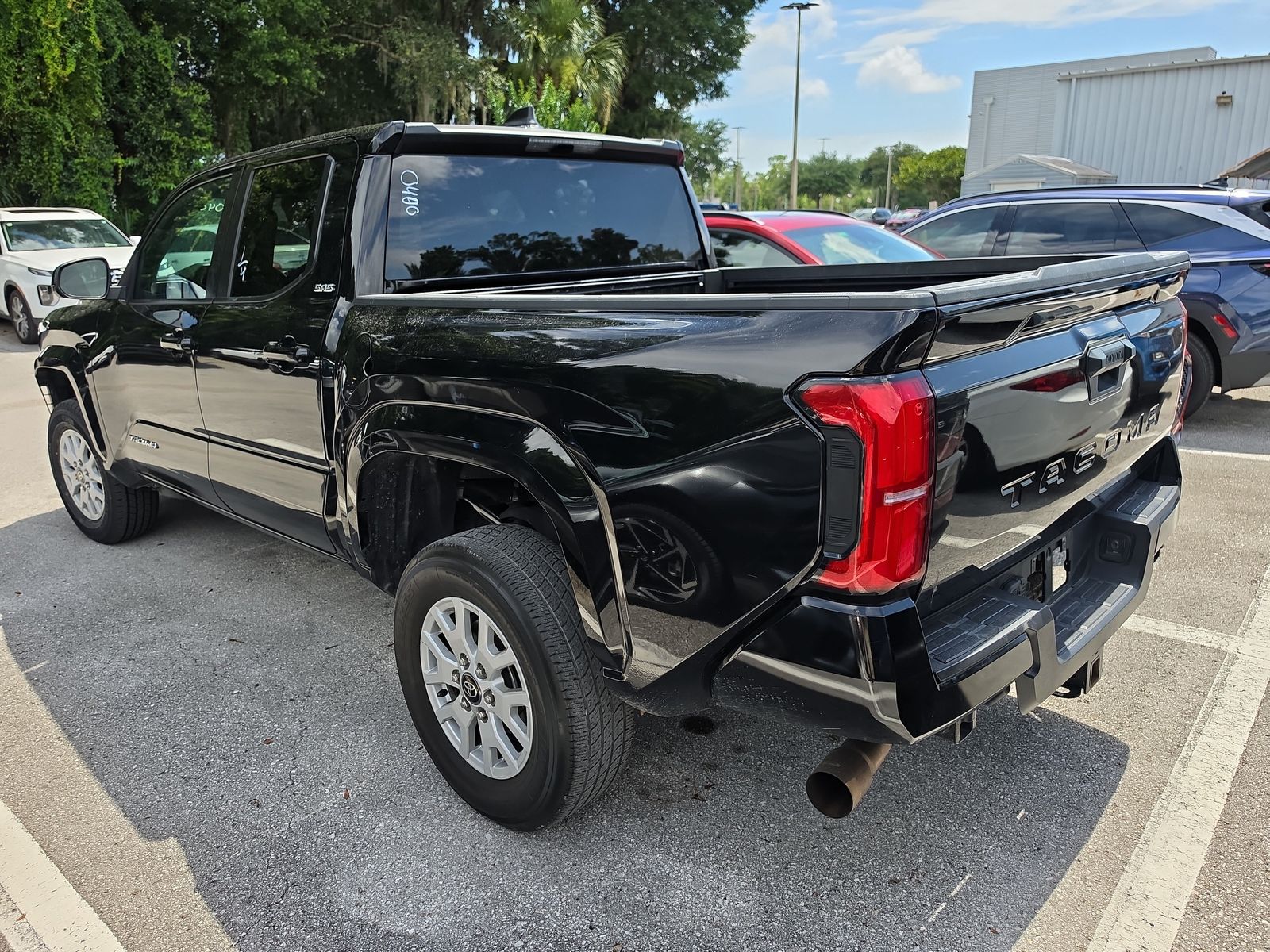 2024 Toyota Tacoma SR5 - Photo 6