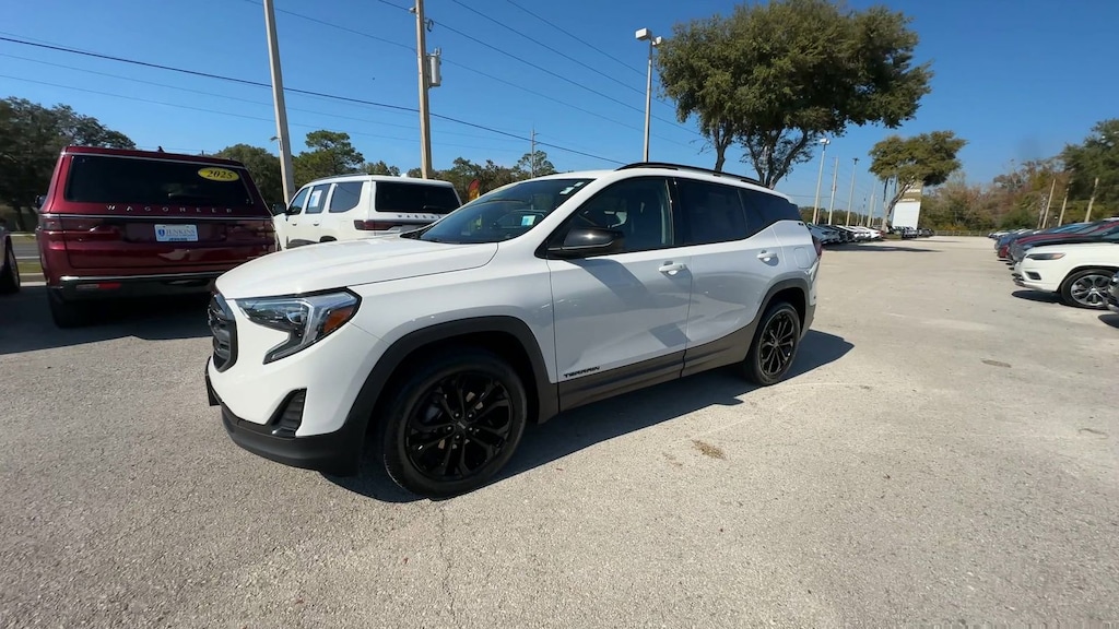 Used 2020 GMC Terrain SLE SUV